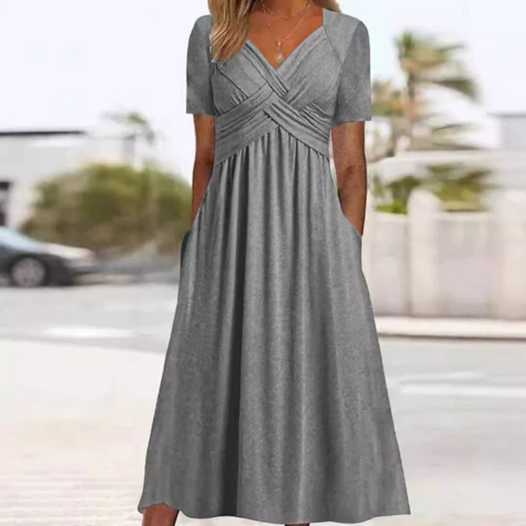 Lorie | Elegant and Flattering Dress