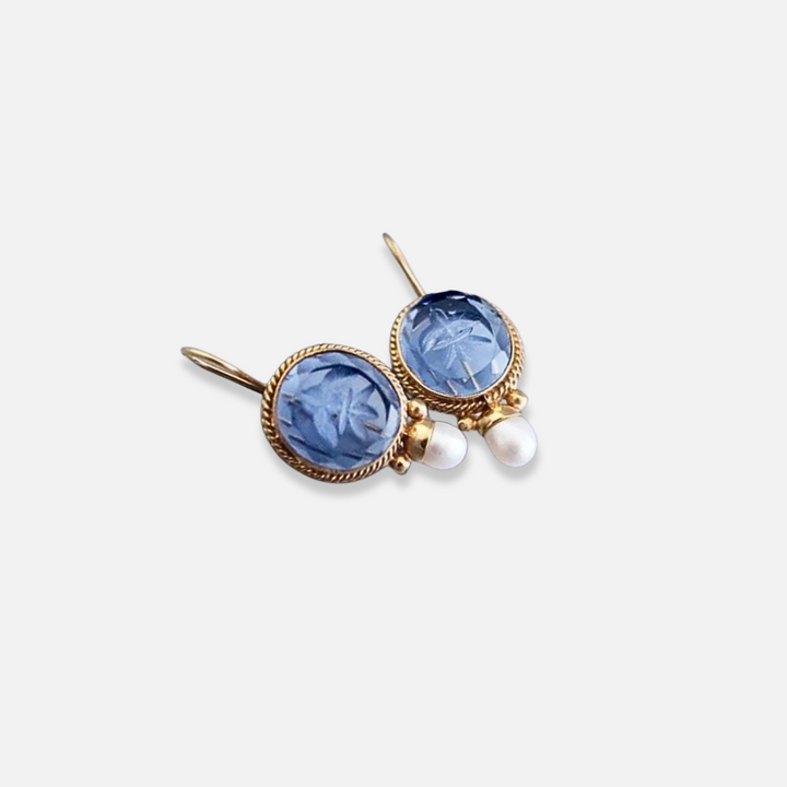 Unice | Classic Pearl Earrings