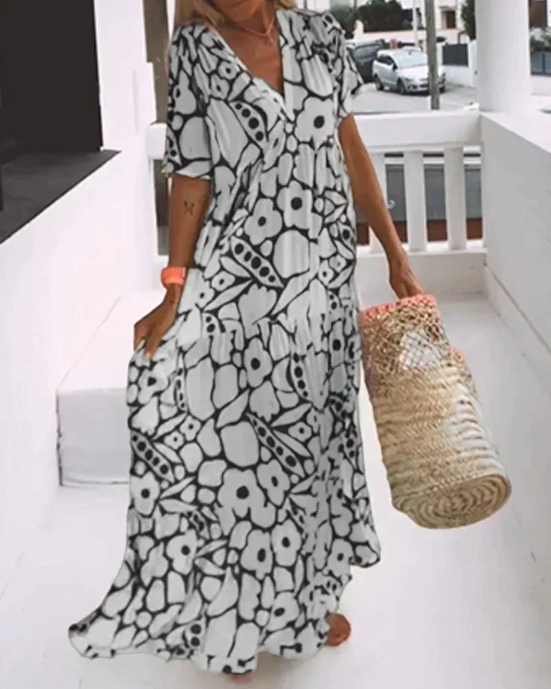 Joany | Flowy Feminine Dress