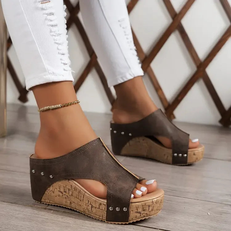 Aella | Orthopedic Sandals