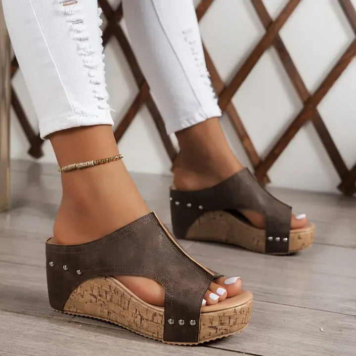 Aella | Orthopedic Sandals
