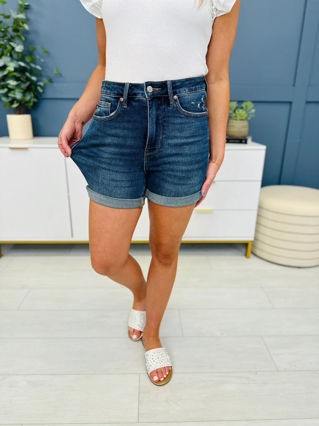 Avy | Casual Denim Shorts
