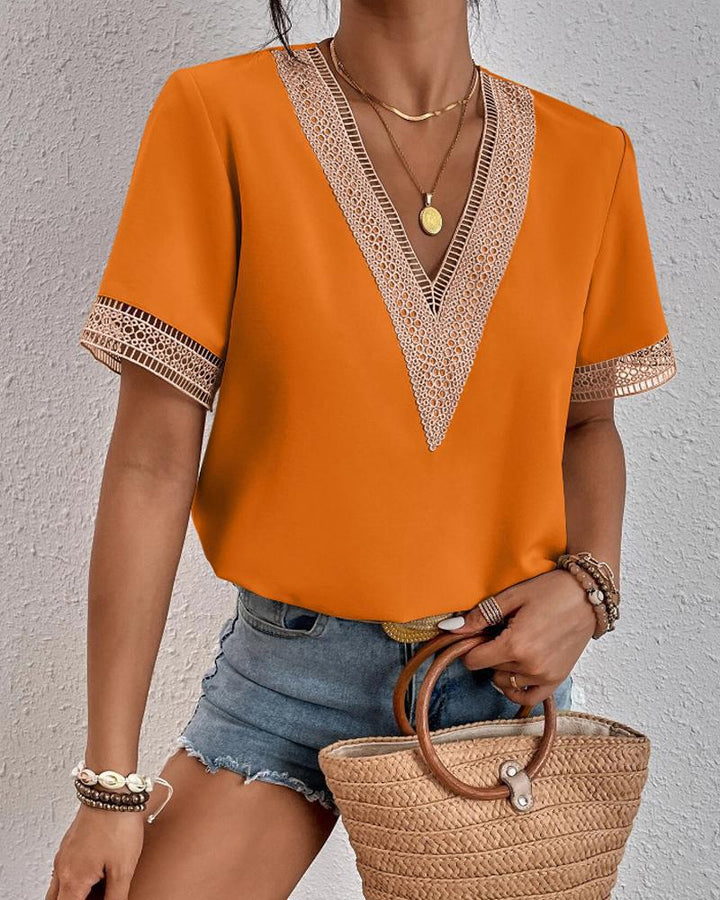 Ruky | Elegant V-Neck Blouse