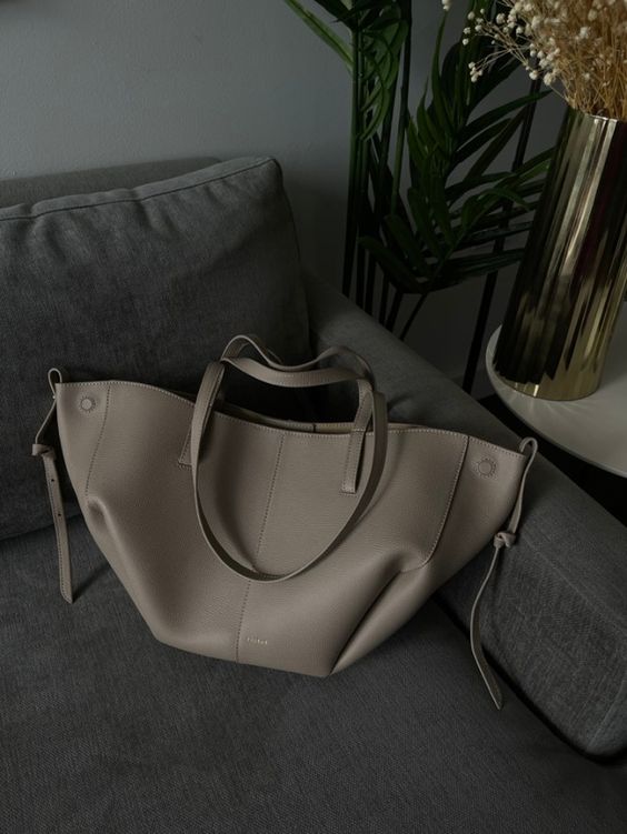 Dendra | Classic Tote Bag