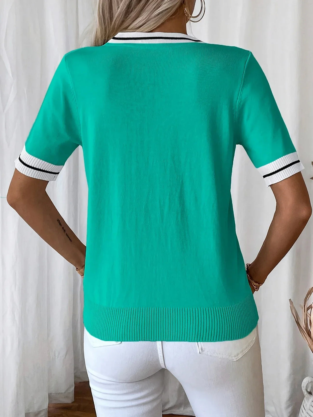 Eden | V-Neck Knit Top