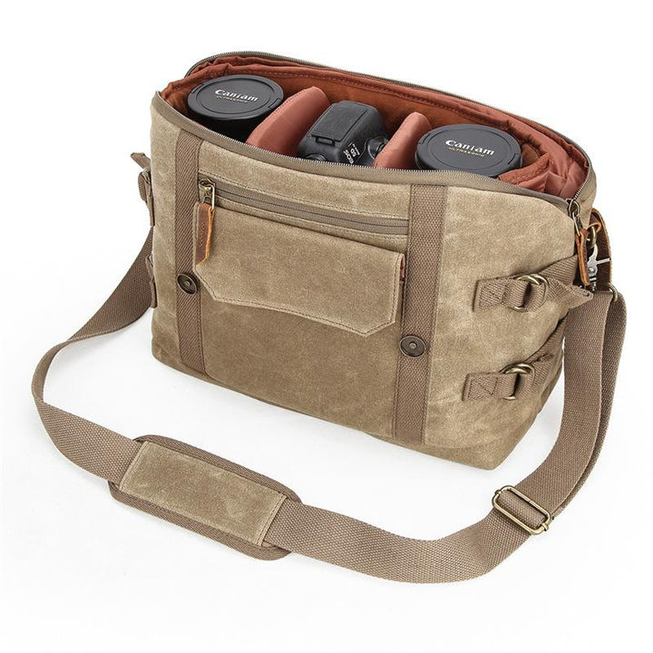 Hilton | Classic Messenger Bag