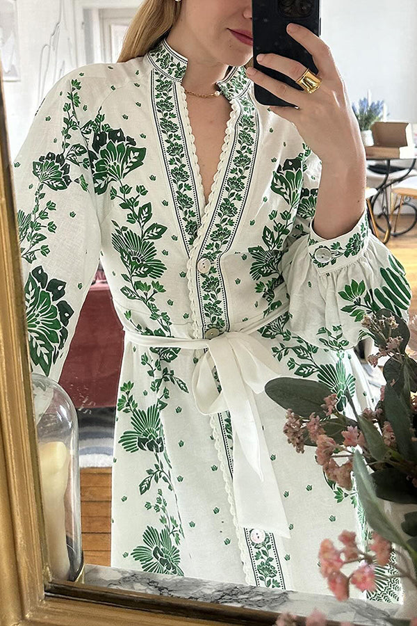 Linde | Chic Button-Down Dress