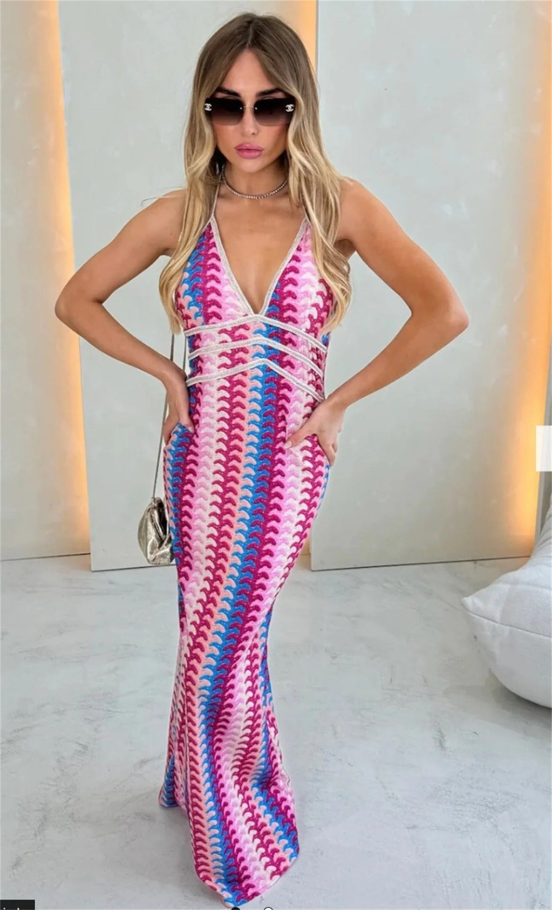 Valentina | Chic V-Neck Dress