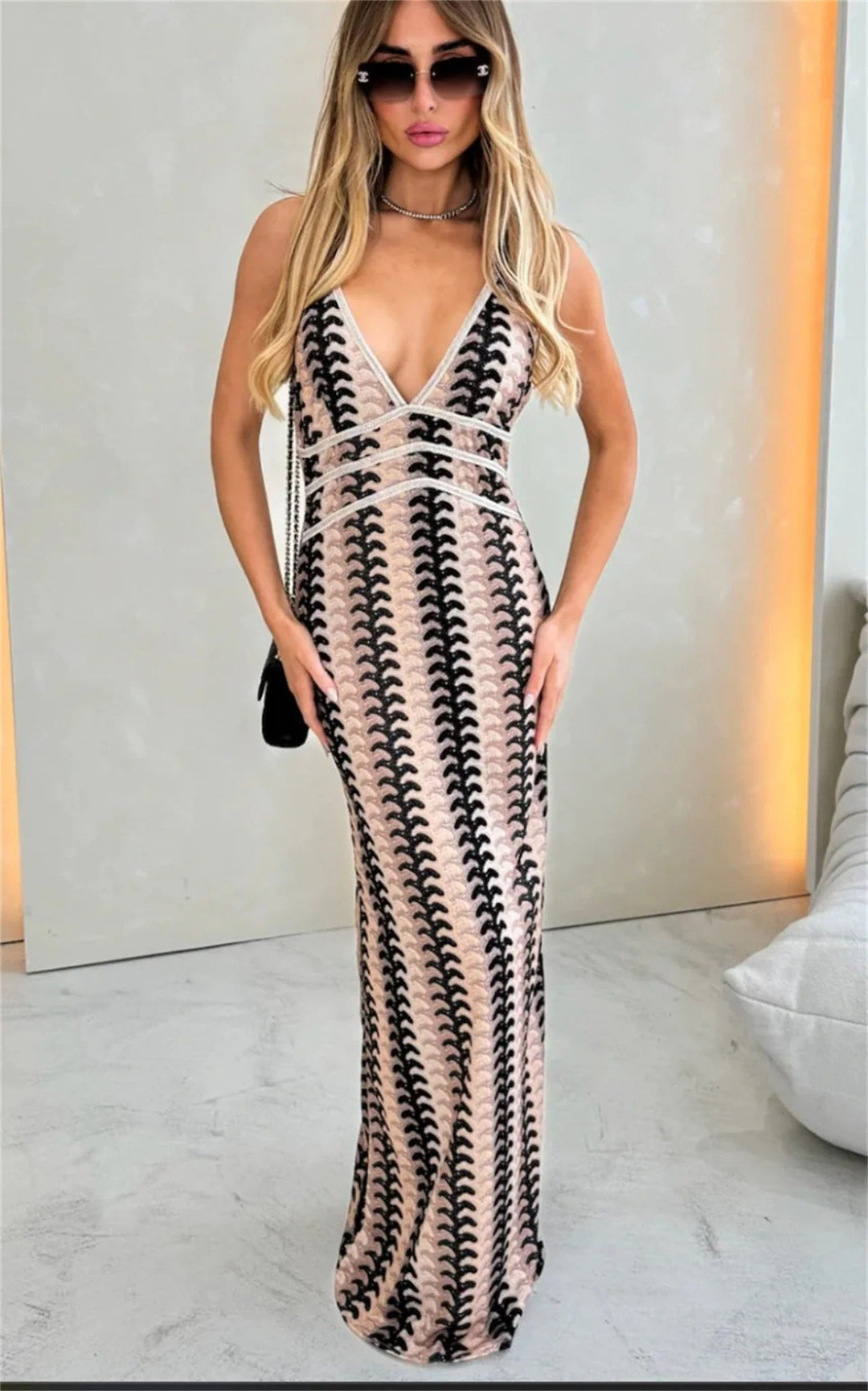 Valentina | Chic V-Neck Dress