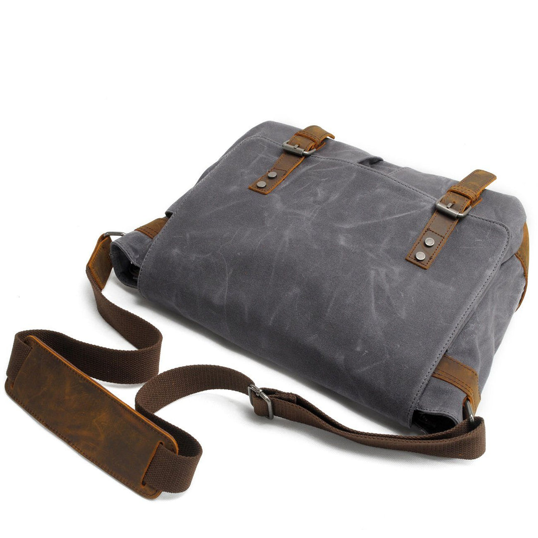 Benhard | Retro Messenger Bag