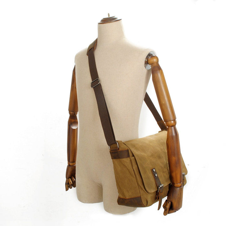 Benhard | Retro Messenger Bag