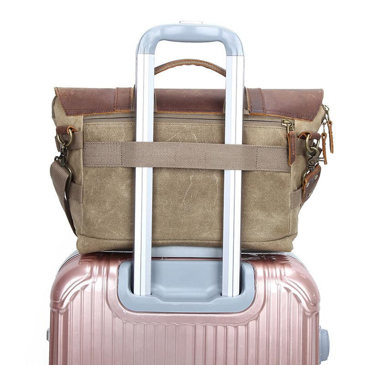 Hilton | Classic Messenger Bag