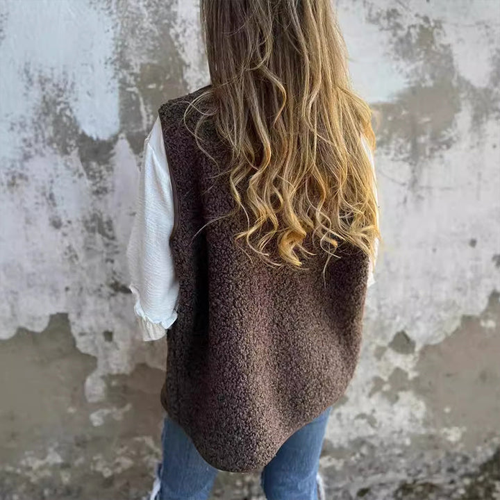 Lilith | Warm Button-Up Cropped Vest