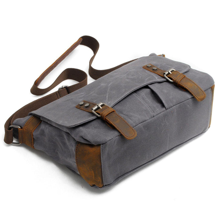 Benhard | Retro Messenger Bag